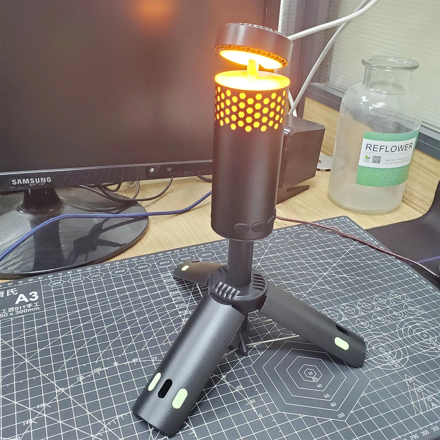 Telescopic 10000mAh USB Rechargeable LED Camping Light with Magnet & Tripod Base